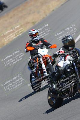 media/Nov-12-2023-Classic Track Days (Sun) [[11f17acb81]]/Group 3/session 2 turn 9/